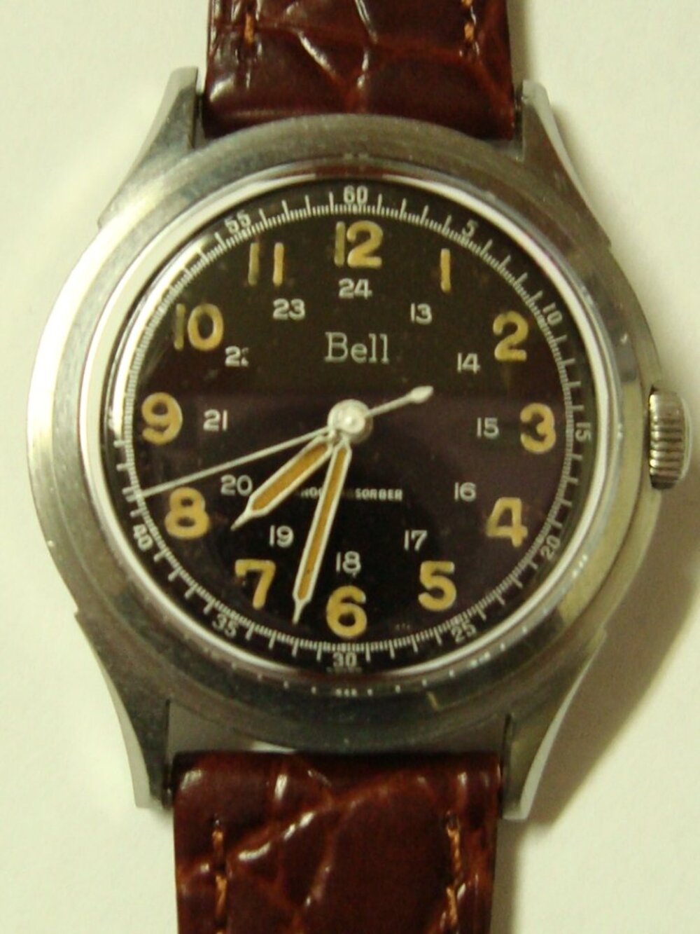VINTAGE BELL BUMPER AUTOMATIC MILITARY 24 H DIAL ,RUN GREAT